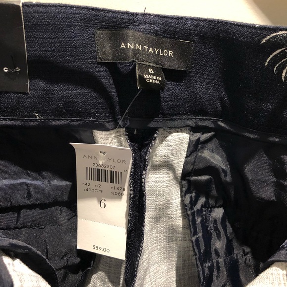 Ann Taylor NWT sz 6 Navy Pineapple Crop Pants - Picture 3 of 5